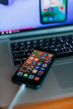 ¿Quieres más visitas a tu sitio web? Mejora tu presencia en las redes sociales para optimizar tus enlaces entrantes y elevar tu ranking en los motores de búsqueda.